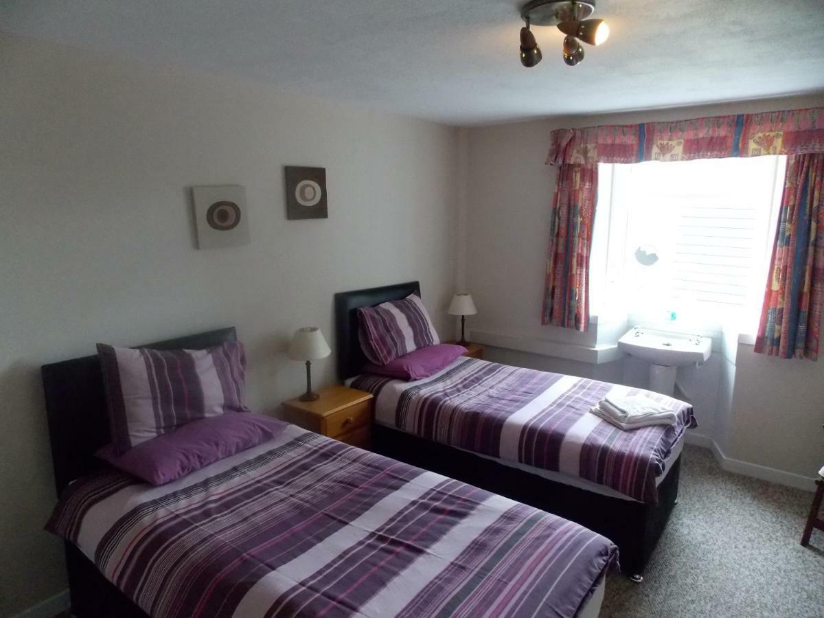 Station View Guest House Dyce Kültér fotó
