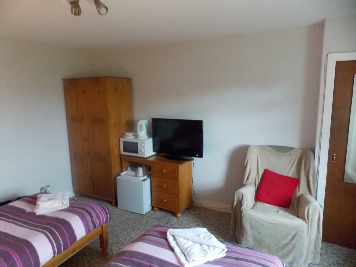 Station View Guest House Dyce Kültér fotó