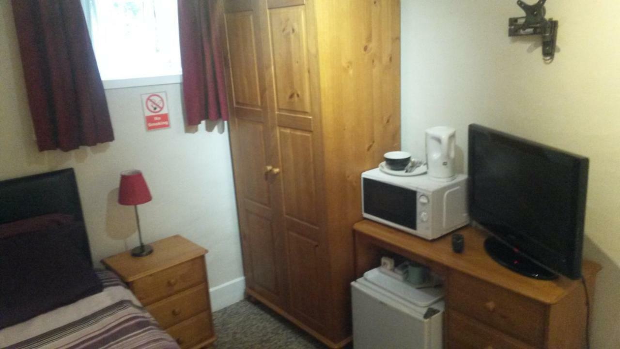 Station View Guest House Dyce Kültér fotó